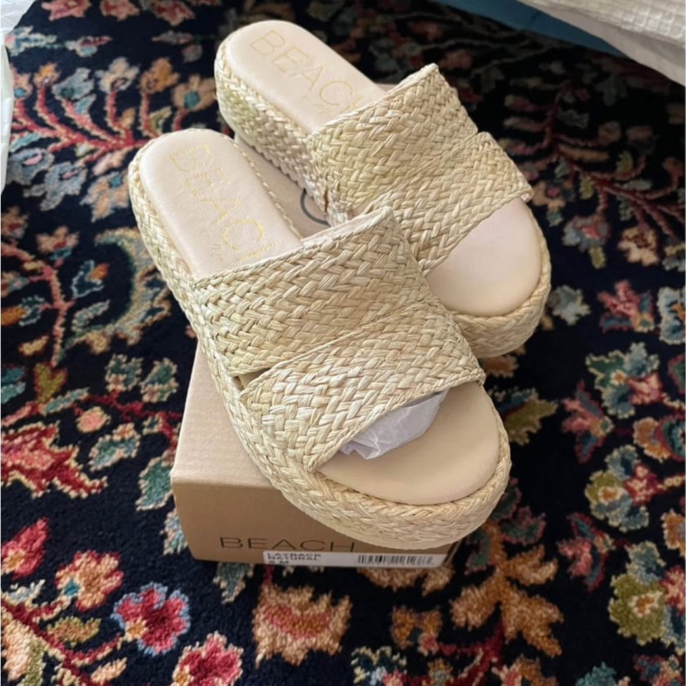 Beach Matisse natural platform slides